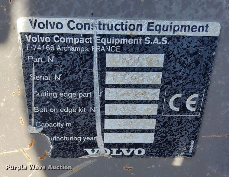 image for item KW9028 2004 Volvo BL60  backhoe
