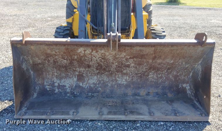 image for item KW9028 2004 Volvo BL60  backhoe