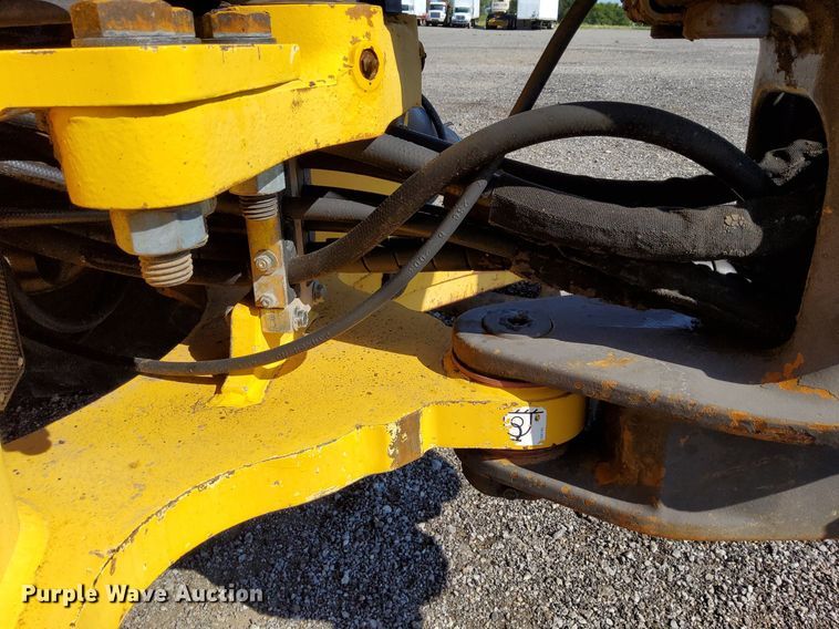 image for item KW9028 2004 Volvo BL60  backhoe