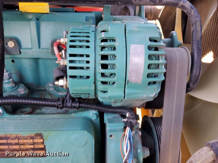 image for item KW9028 2004 Volvo BL60  backhoe