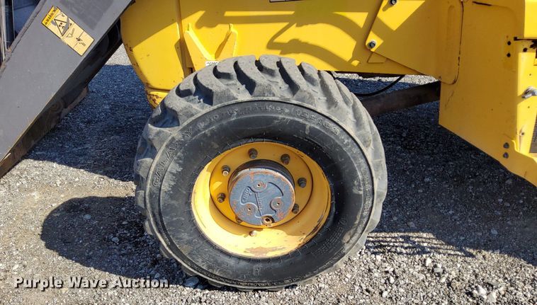 image for item KW9028 2004 Volvo BL60  backhoe