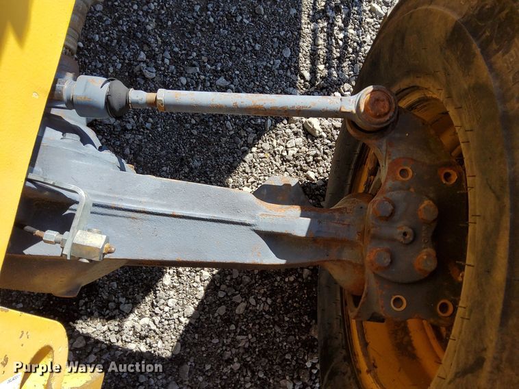 image for item KW9028 2004 Volvo BL60  backhoe