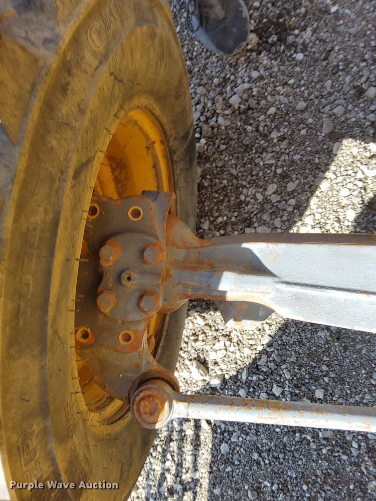 image for item KW9028 2004 Volvo BL60  backhoe