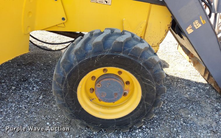 image for item KW9028 2004 Volvo BL60  backhoe