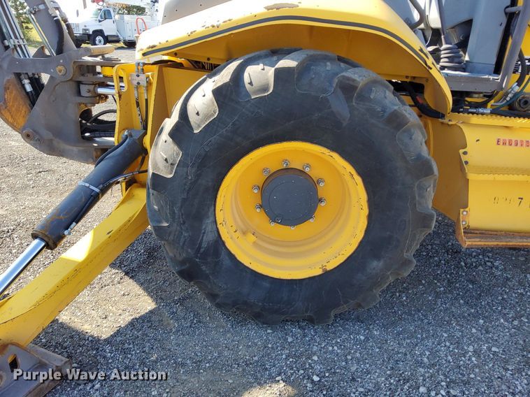 image for item KW9028 2004 Volvo BL60  backhoe