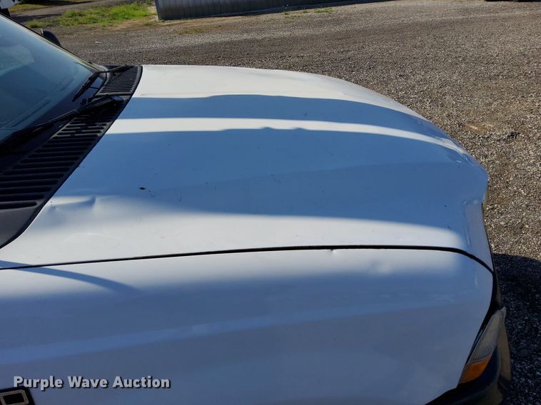 image for item KW9029 2004 Ford F550 Super Duty XL bucket truck