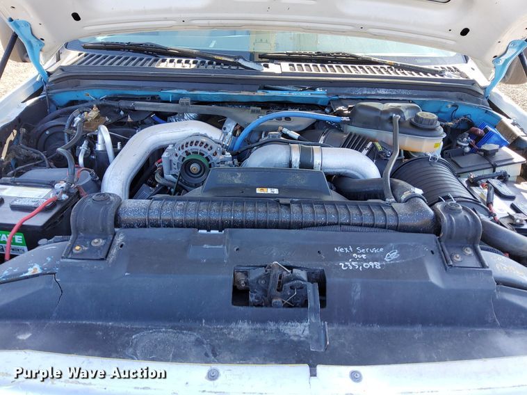 image for item KW9029 2004 Ford F550 Super Duty XL bucket truck