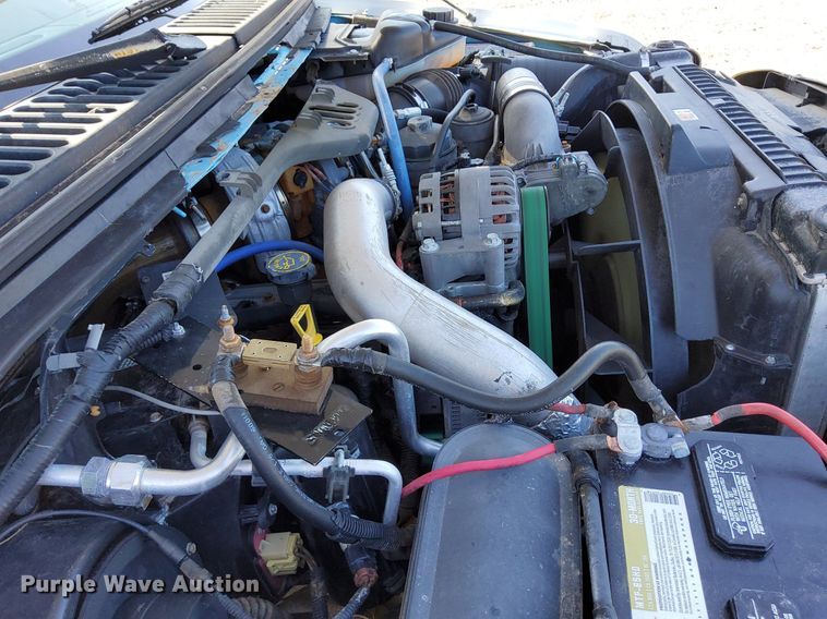 image for item KW9029 2004 Ford F550 Super Duty XL bucket truck