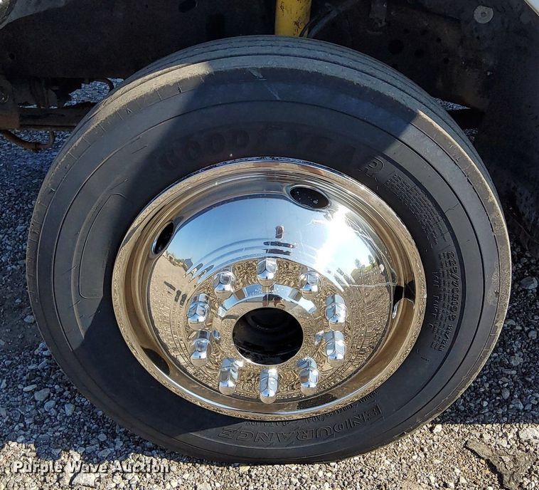 image for item KW9029 2004 Ford F550 Super Duty XL bucket truck