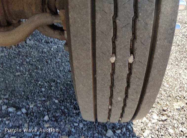 image for item KW9029 2004 Ford F550 Super Duty XL bucket truck