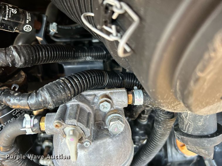 image for item KW9033 2013 John Deere 35D  mini excavator