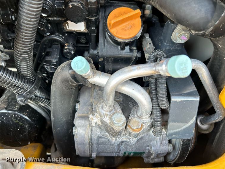 image for item KW9033 2013 John Deere 35D  mini excavator