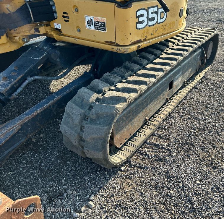 image for item KW9033 2013 John Deere 35D  mini excavator