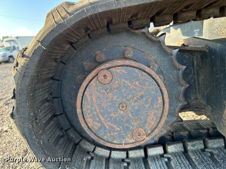 image for item KW9033 2013 John Deere 35D  mini excavator