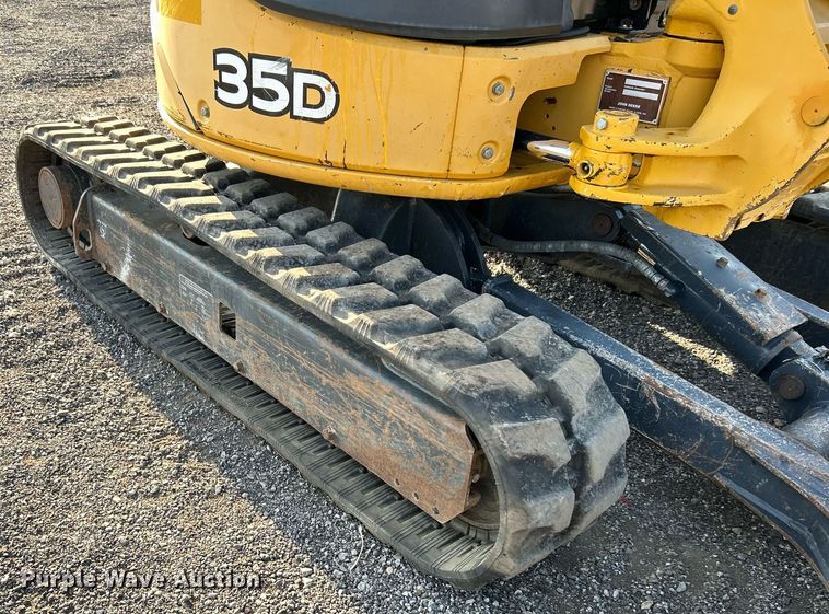 image for item KW9033 2013 John Deere 35D  mini excavator