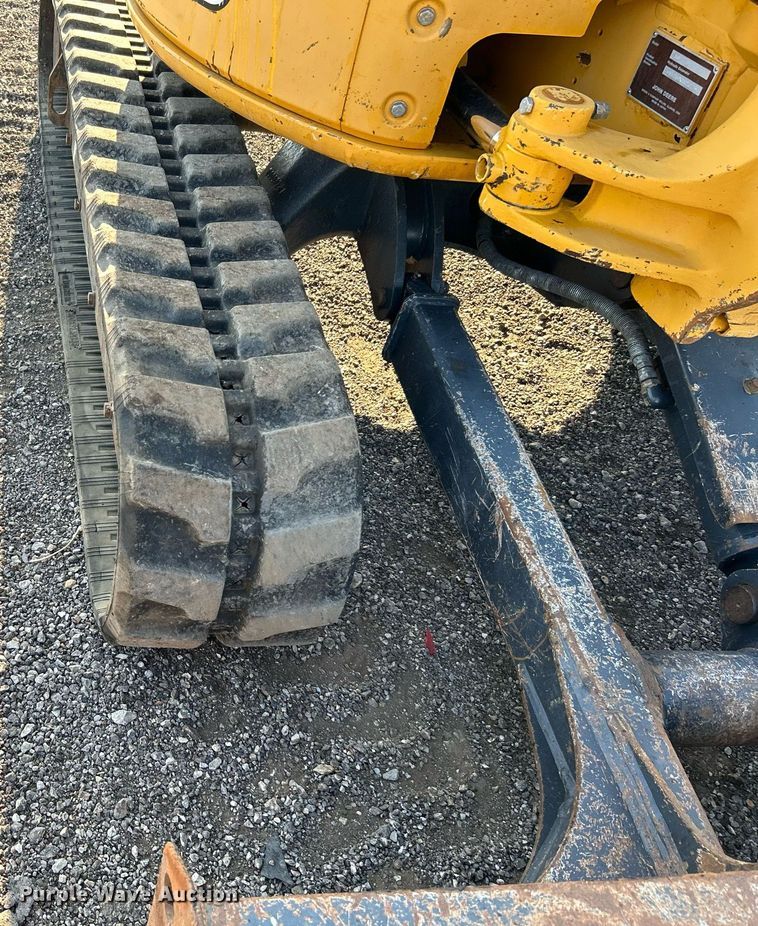 image for item KW9033 2013 John Deere 35D  mini excavator