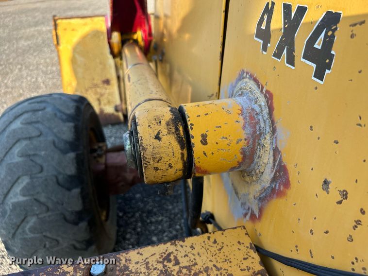 image for item KW9034 John Deere 210C  backhoe