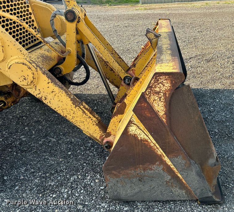 image for item KW9034 John Deere 210C  backhoe