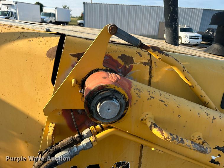 image for item KW9034 John Deere 210C  backhoe