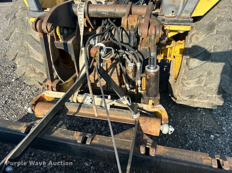 image for item KW9034 John Deere 210C  backhoe