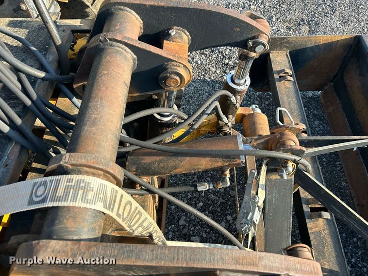 image for item KW9034 John Deere 210C  backhoe