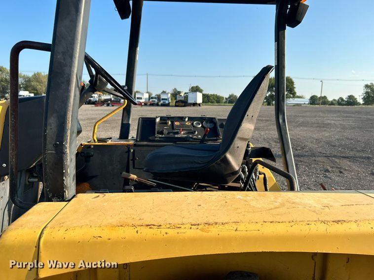 image for item KW9034 John Deere 210C  backhoe