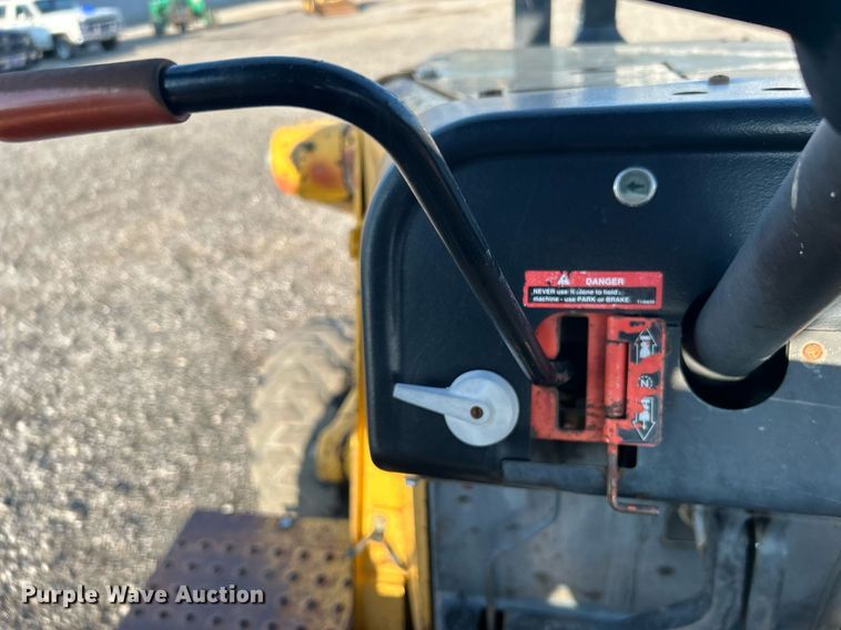 image for item KW9034 John Deere 210C  backhoe