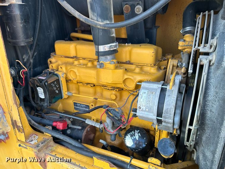 image for item KW9034 John Deere 210C  backhoe