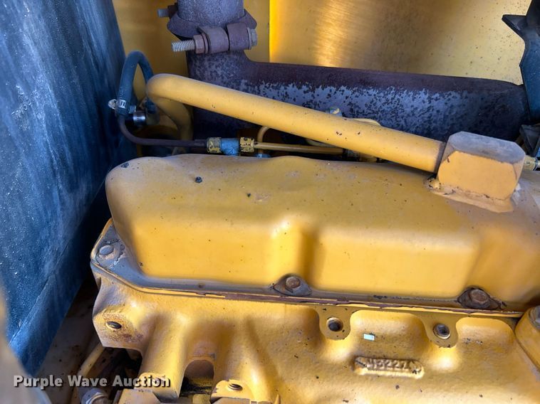 image for item KW9034 John Deere 210C  backhoe