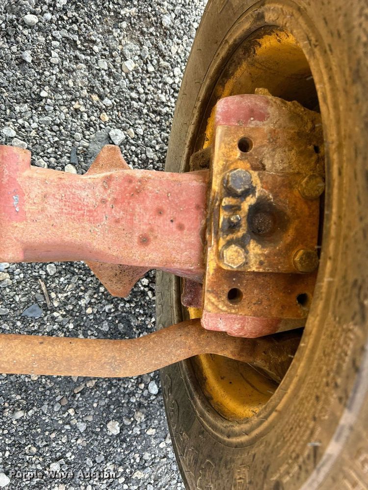 image for item KW9034 John Deere 210C  backhoe