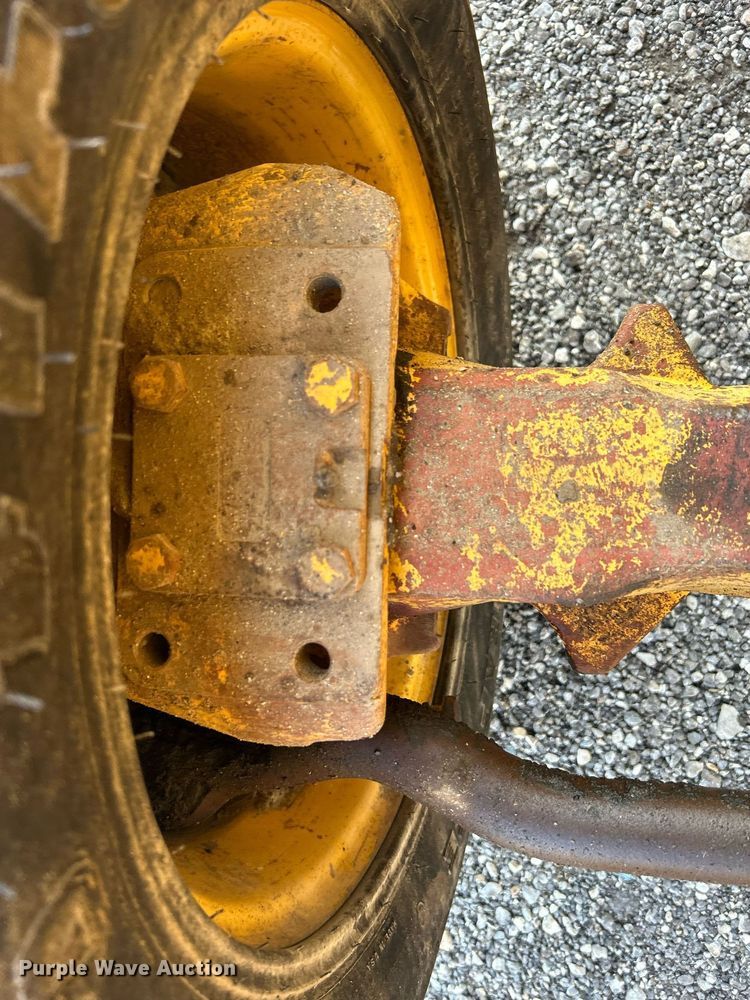 image for item KW9034 John Deere 210C  backhoe