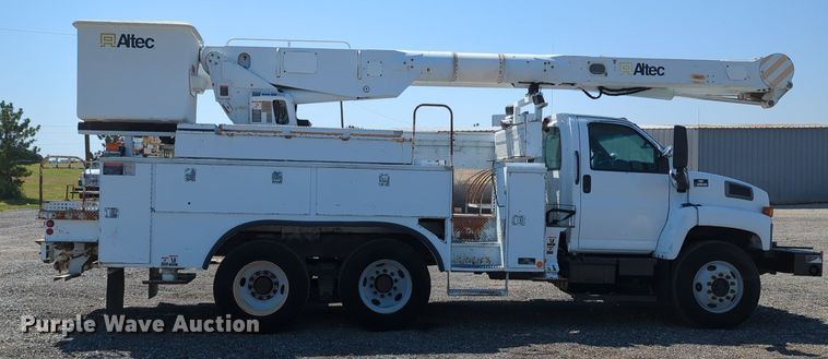 image for item KW9038 2006 Chevrolet C8500  bucket truck