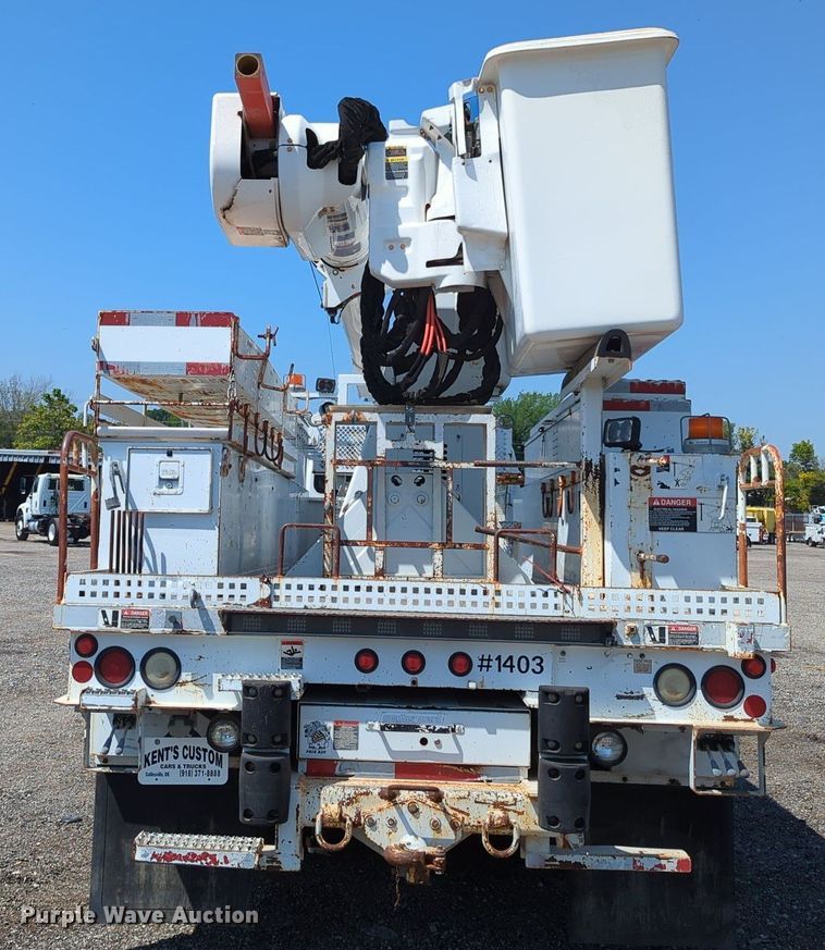 image for item KW9038 2006 Chevrolet C8500  bucket truck