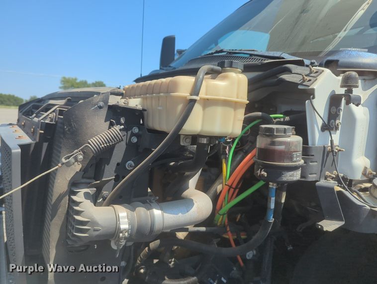 image for item KW9038 2006 Chevrolet C8500  bucket truck