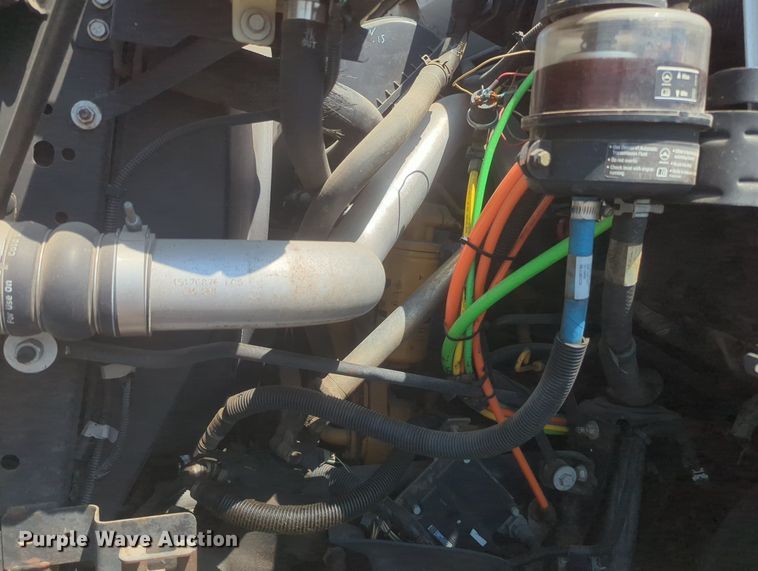 image for item KW9038 2006 Chevrolet C8500  bucket truck