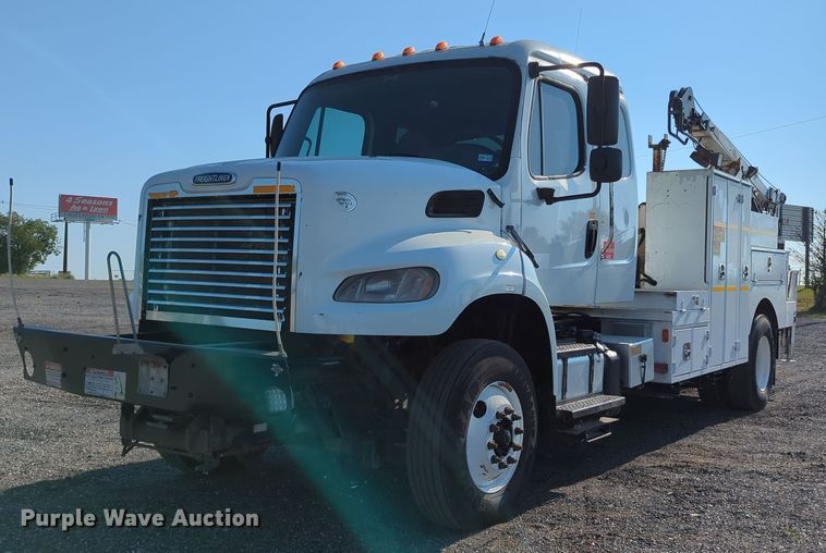 image for item KW9043 2013 Freightliner Business Class M2  utility / service truck