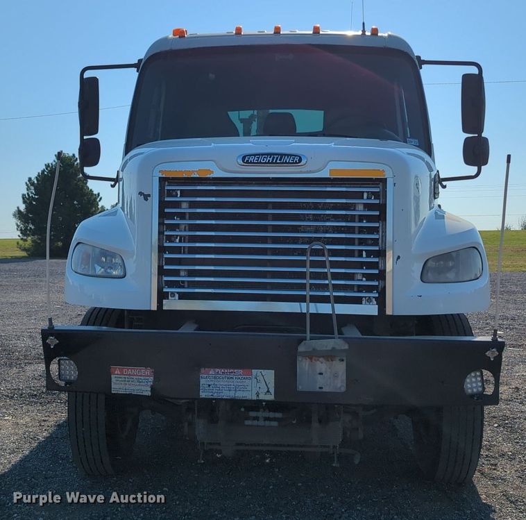image for item KW9043 2013 Freightliner Business Class M2  utility / service truck