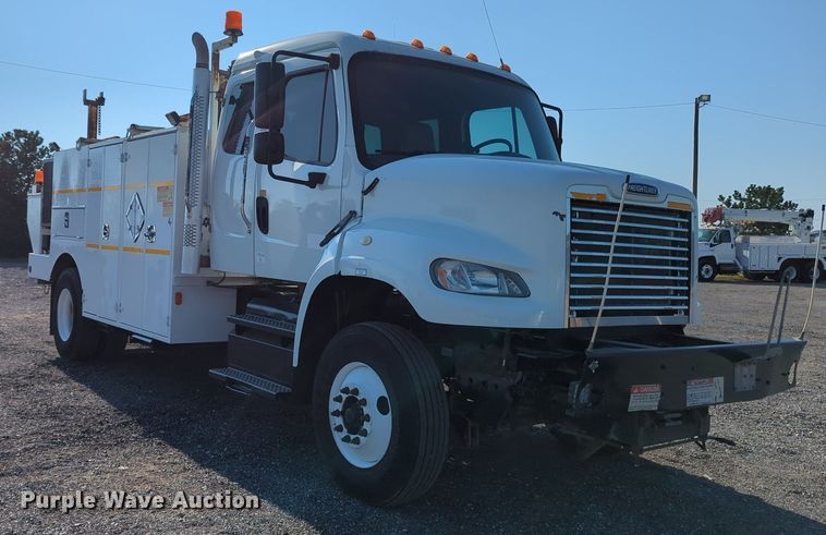 image for item KW9043 2013 Freightliner Business Class M2  utility / service truck