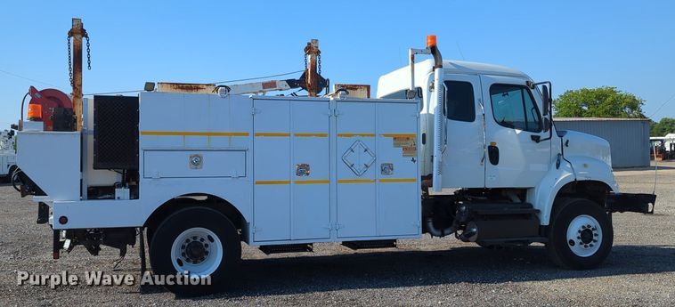 image for item KW9043 2013 Freightliner Business Class M2  utility / service truck