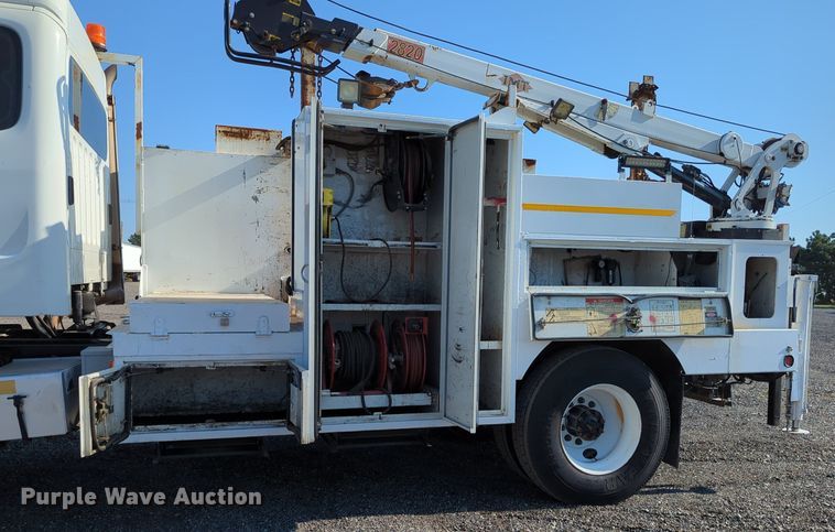 image for item KW9043 2013 Freightliner Business Class M2  utility / service truck