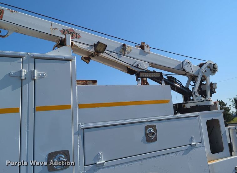 image for item KW9043 2013 Freightliner Business Class M2  utility / service truck