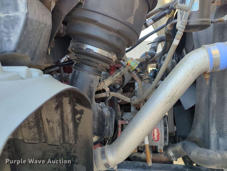 image for item KW9043 2013 Freightliner Business Class M2  utility / service truck