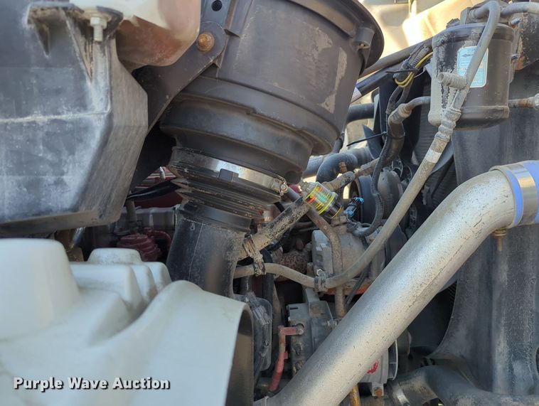 image for item KW9043 2013 Freightliner Business Class M2  utility / service truck