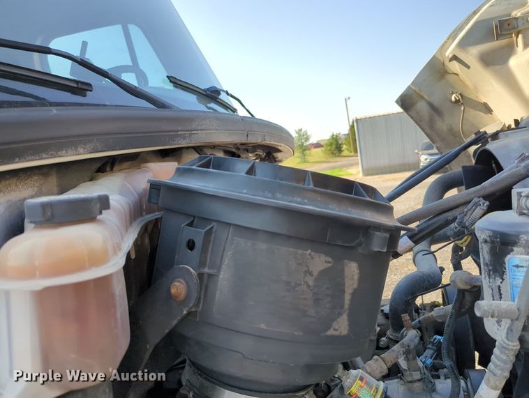 image for item KW9043 2013 Freightliner Business Class M2  utility / service truck