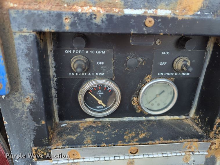 image for item KW9046 2010 International 7000  crane truck