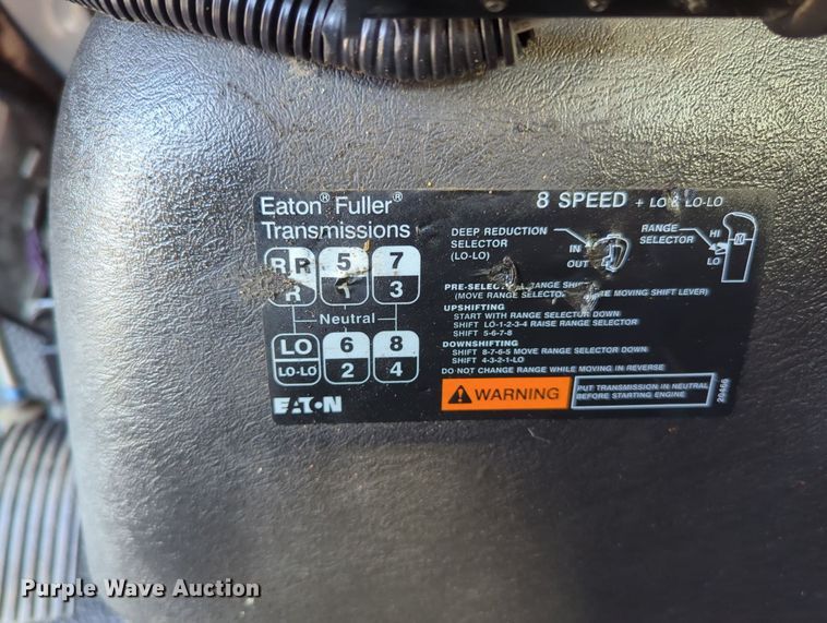 image for item KW9046 2010 International 7000  crane truck