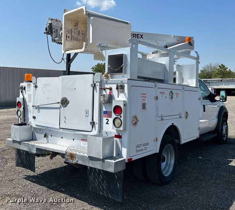 image for item KW9054 2006 Ford F450 Super Duty  bucket truck