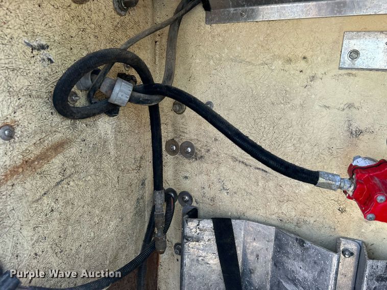 image for item KW9054 2006 Ford F450 Super Duty  bucket truck