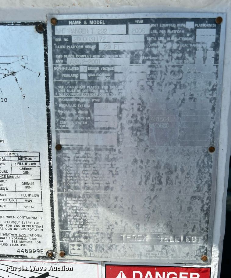 image for item KW9054 2006 Ford F450 Super Duty  bucket truck