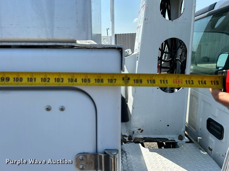 image for item KW9054 2006 Ford F450 Super Duty  bucket truck